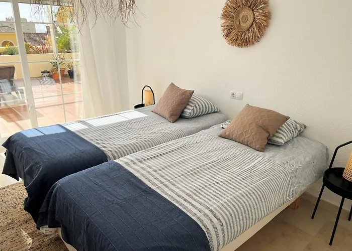 Puerto Alto 6-3 With Stunning Sea-view